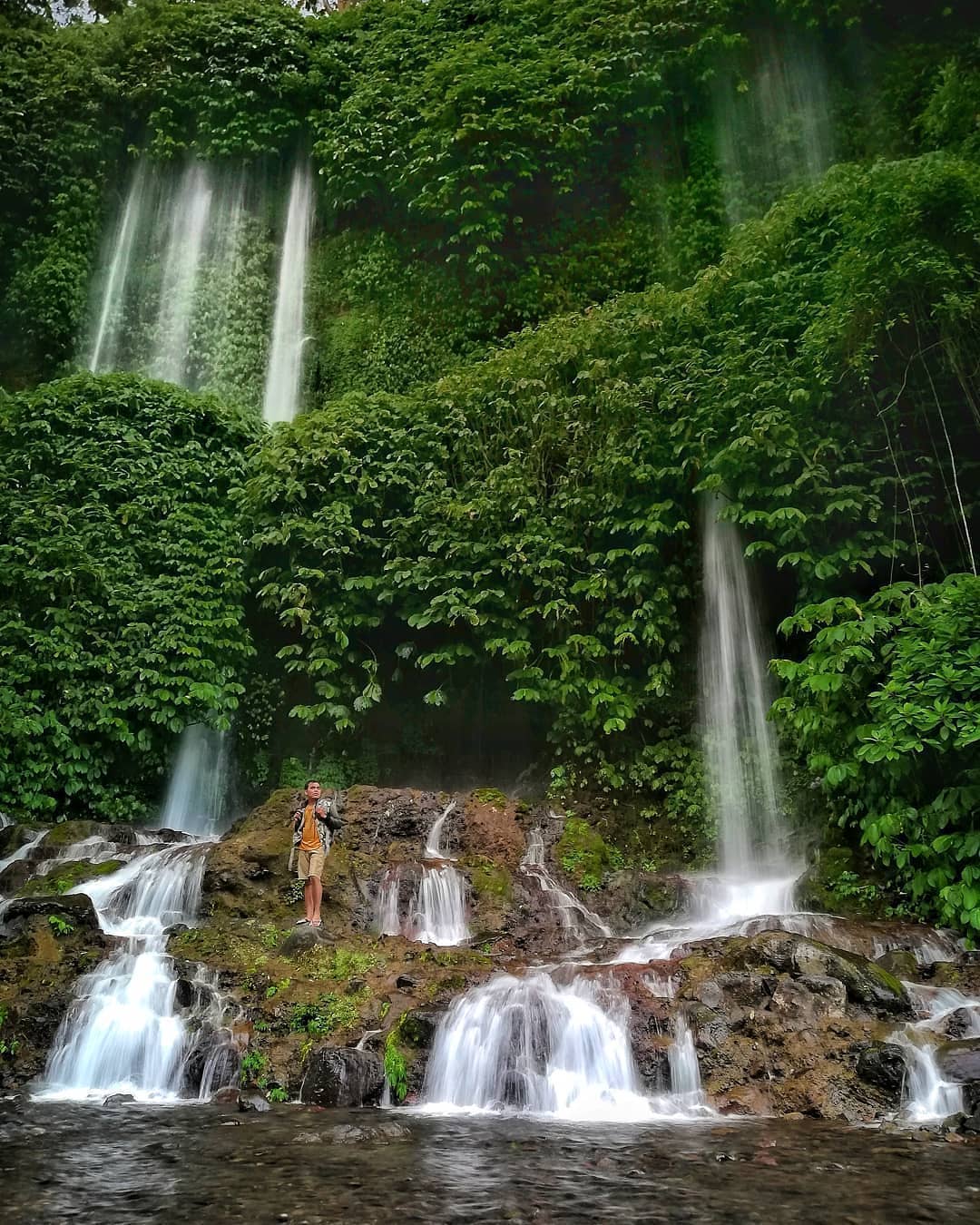 Benang Kelambu Waterfall Yang Mempesona