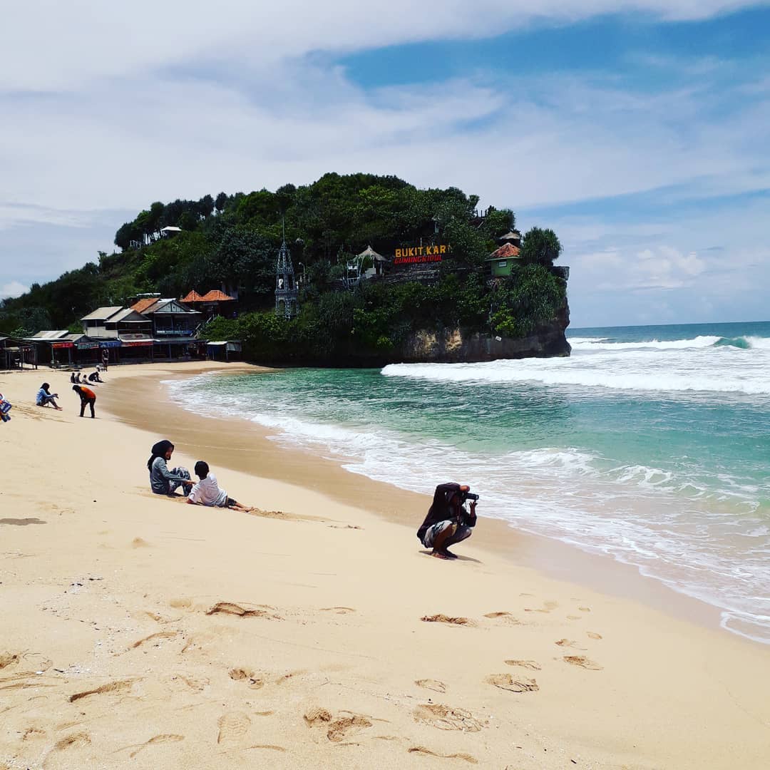 Pantai Indrayanti Yogyakarta