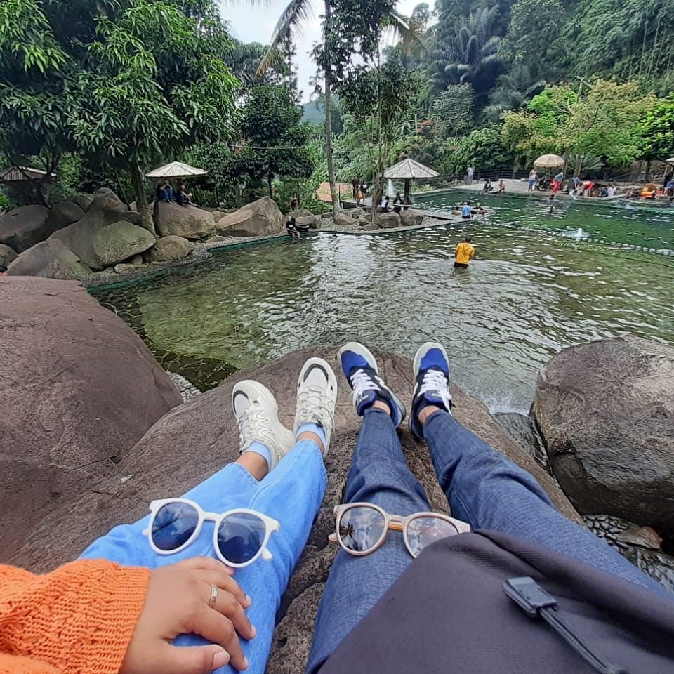 View Taman Batu Purwakarta